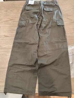 H&M LOOSE CARGO PANTS MEN’S SIZE SMALL PULL-ON NWT